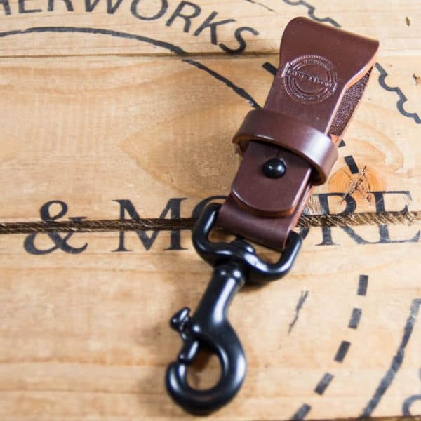 Yardman Deep Honey/Black Key Fob